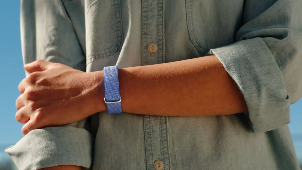 The Fitbit Air Is Real, and It May Actually Be a Whoop Killer The Fitbit Air Is Real, and It May Actually Be a Whoop Killer