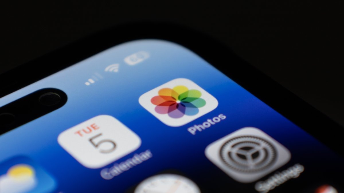 These New AI Editing Tools May Be Added to the Photos App in iOS 27 These New AI Editing Tools May Be Added to the Photos App in iOS 27