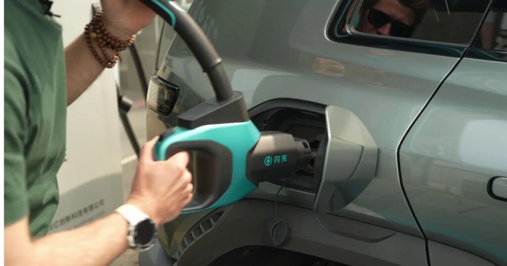 BYD’s blazing-fast Flash charging tech for EVs got hot enough to roast a turkey BYD’s blazing-fast Flash charging tech for EVs got hot enough to roast a turkey