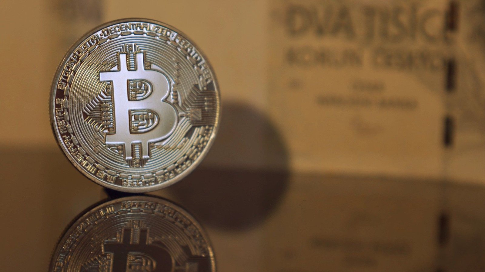 Claude AI helped a Bitcoin owner recover nearly 0,000 in lost crypto — after spotting a forgotten wallet backup hidden for more than a decade
