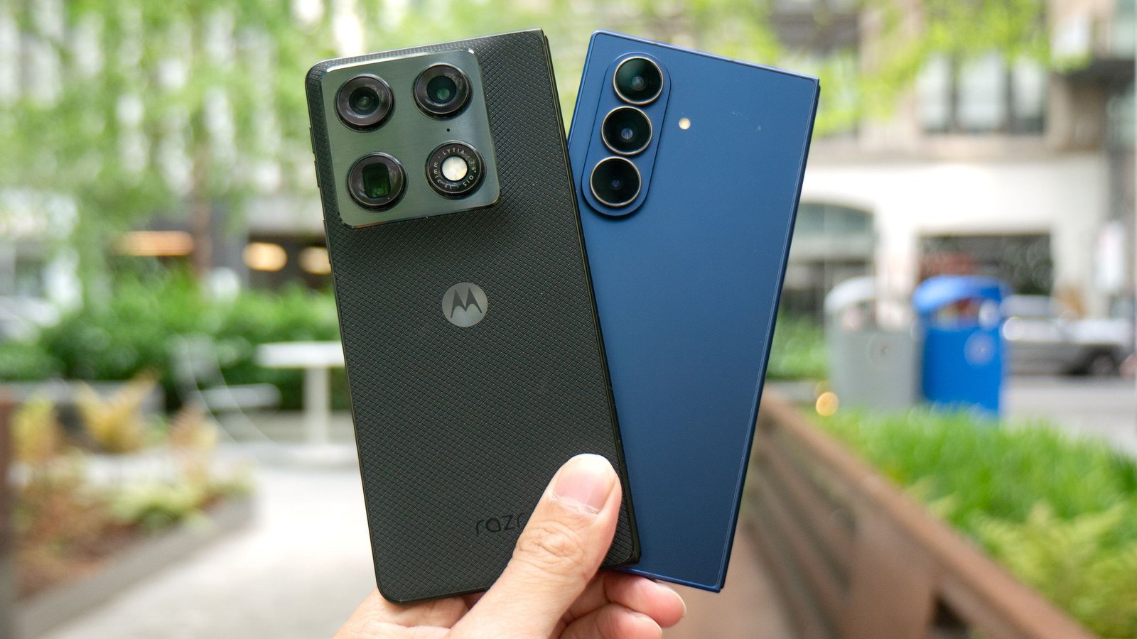 I took over 200 photos with the Motorola Razr Fold vs. Samsung Galaxy Z Fold 7 — Motorola has done the impossible