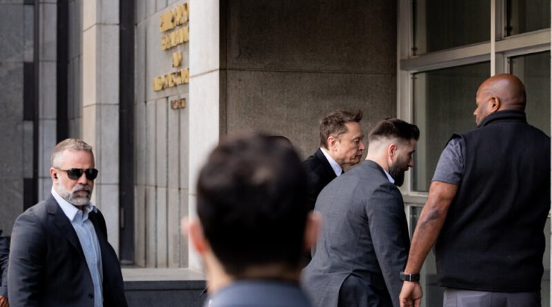 S.E.C. Settles Lawsuit Against Elon Musk Over His Twitter Disclosures