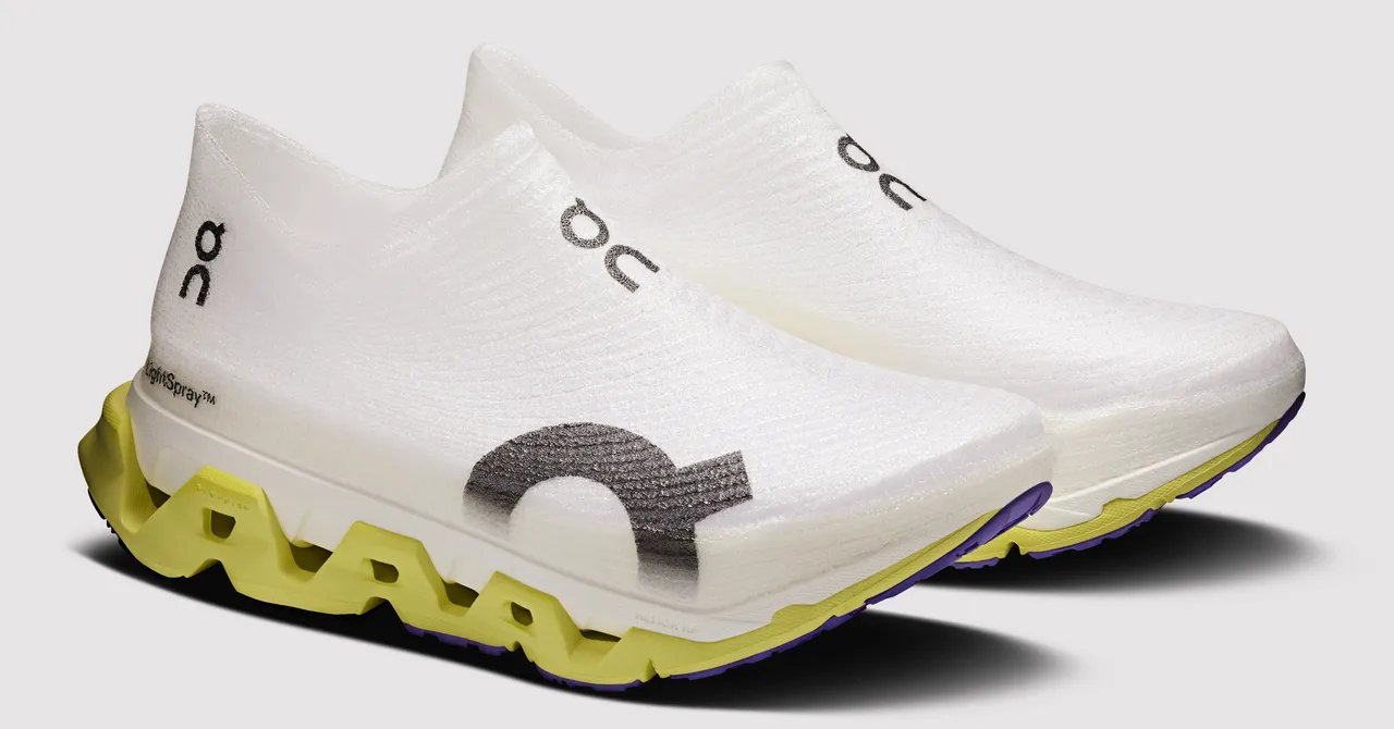 On Running LightSpray Cloudmonster 3 Hyper Review: On Running LightSpray Cloudmonster 3 Hyper Review: