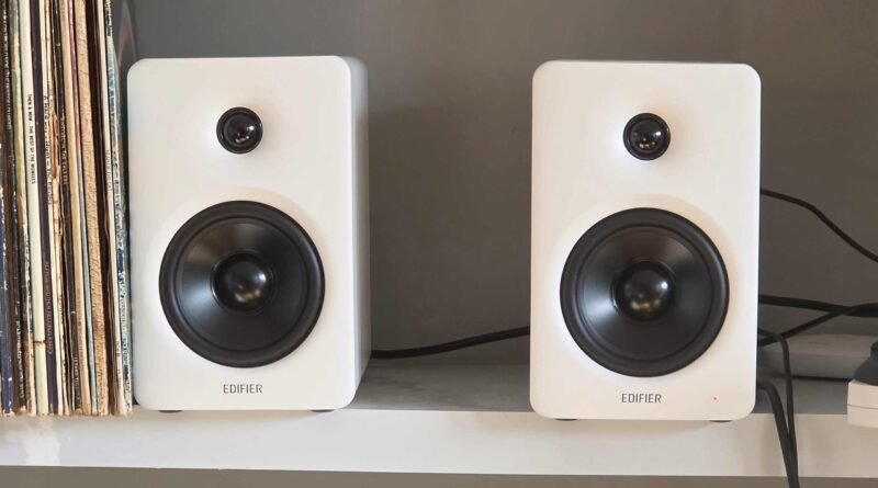 Edifier M90 review: good jack-of-all-trade bookshelf speakers