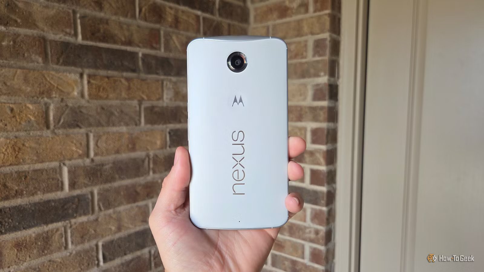 This 12-year-old Motorola Nexus phone was huge and ahead of its time