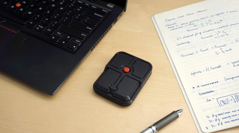 The Ploopy Bean Is A Travel-Friendly Mouse With A ThinkPad-Style Nub