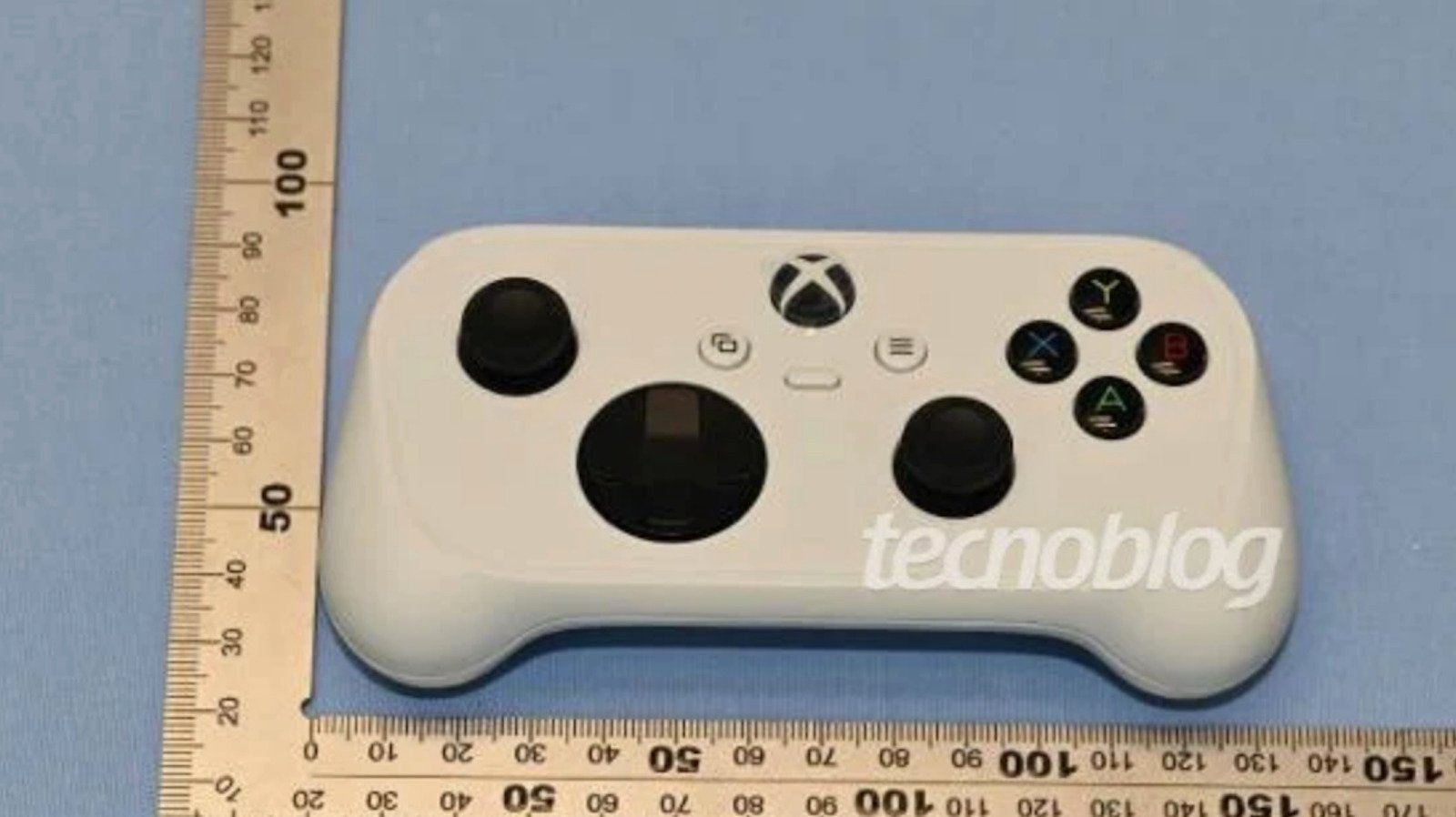 Microsoft’s Unreleased Cloud Controller Has Been Spotted In The Wild And It’s Teeny