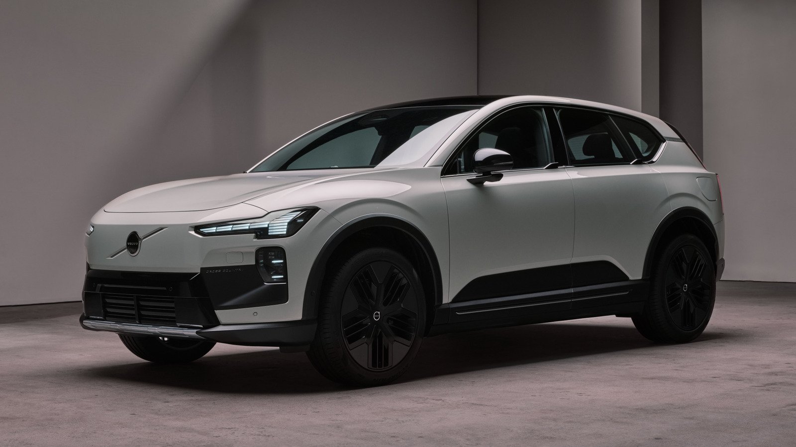 Volvo Reveals ,400 Starting Price For The EX60