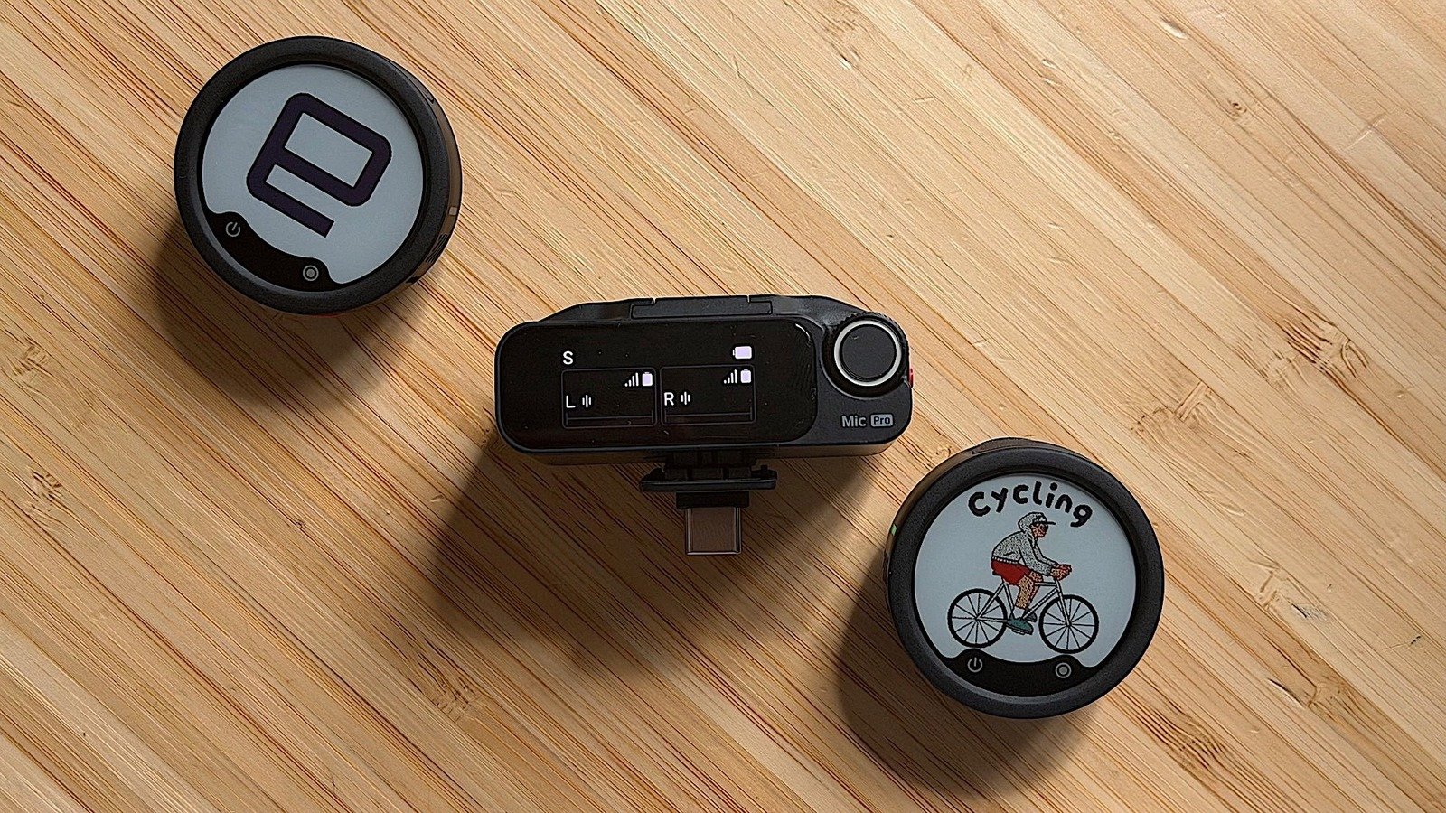 Insta360’s Mic Pro Has Three Built-In Mics And Looks Like A Chunky Pin Badge Insta360’s Mic Pro Has Three Built-In Mics And Looks Like A Chunky Pin Badge