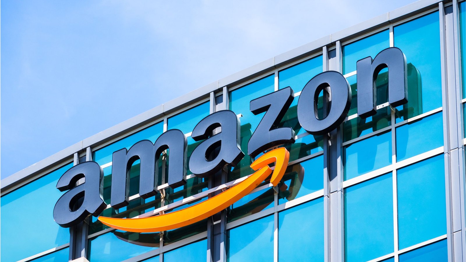 Amazon workers are apparently ‘tokenmaxxing’ AI platforms to hit arbitrary usage targets Amazon workers are apparently ‘tokenmaxxing’ AI platforms to hit arbitrary usage targets