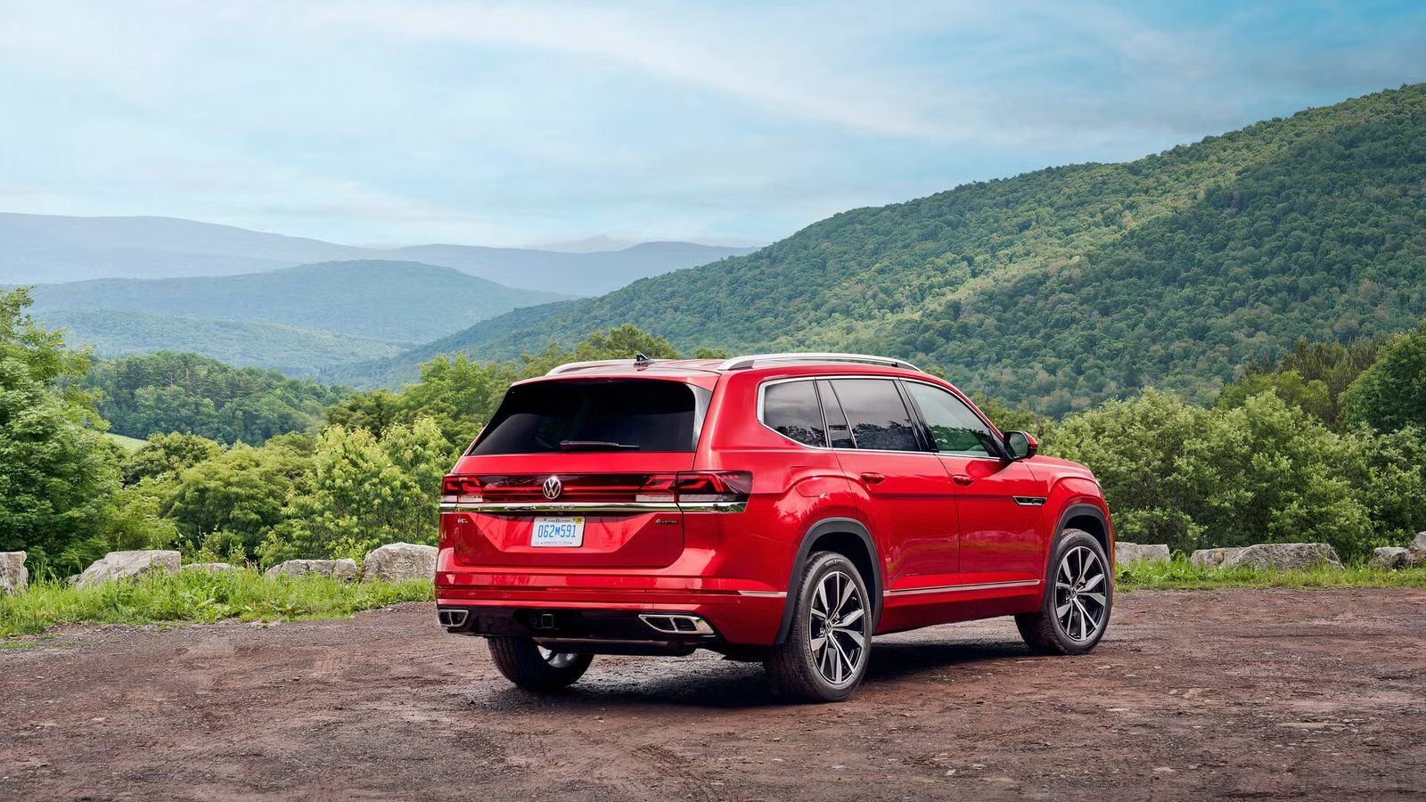 The VW Atlas quietly solves what most 3-row SUVs get wrong The VW Atlas quietly solves what most 3-row SUVs get wrong