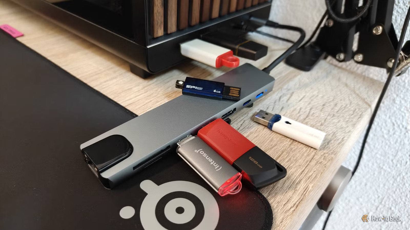 Stop throwing away your “dead” USB hubs (the real problem is how you’re using them)