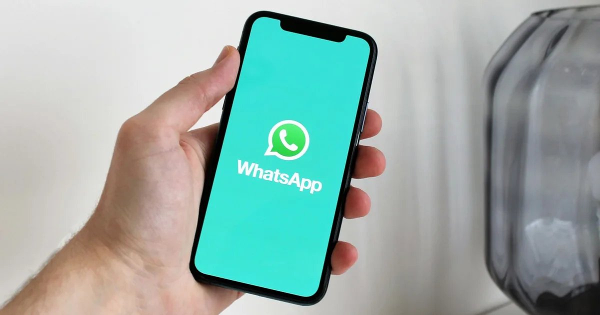 WhatsApp is testing disappearing messages that wait for you to actually read them before vanishing WhatsApp is testing disappearing messages that wait for you to actually read them before vanishing