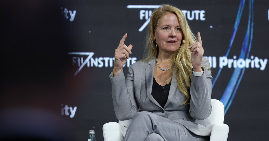 Gwynne Shotwell, Elon Musk’s No. 2 at SpaceX, Is the Company’s Steady Hand Gwynne Shotwell, Elon Musk’s No. 2 at SpaceX, Is the Company’s Steady Hand