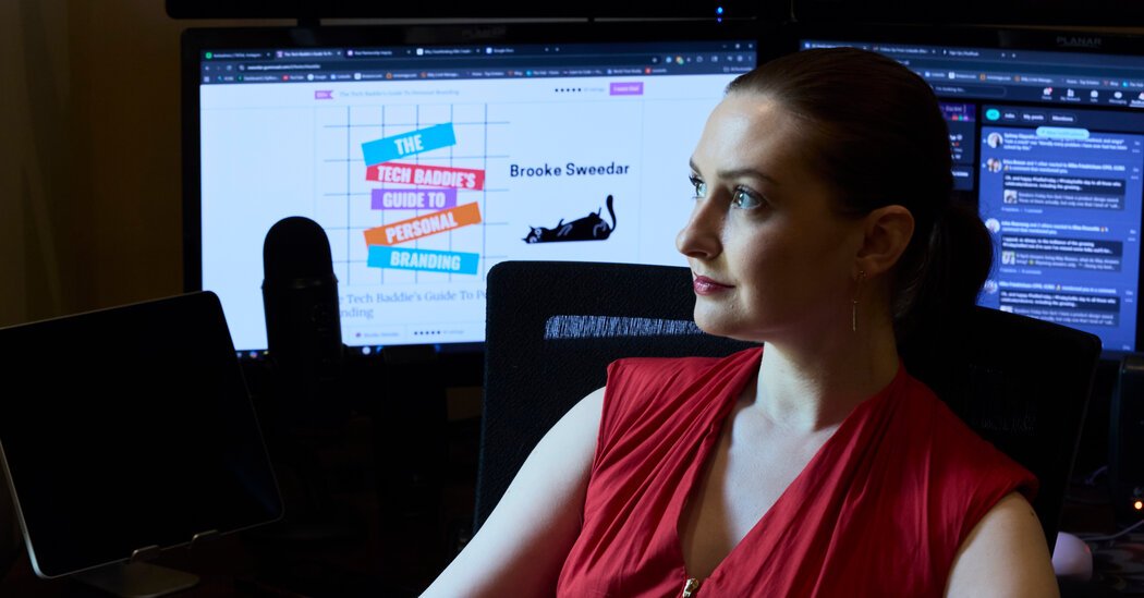 How LinkedIn Found Its Social Platform Era How LinkedIn Found Its Social Platform Era