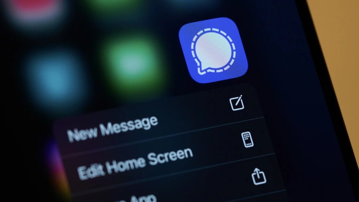 Here’s How to Protect Yourself From This Sophisticated Signal Scam