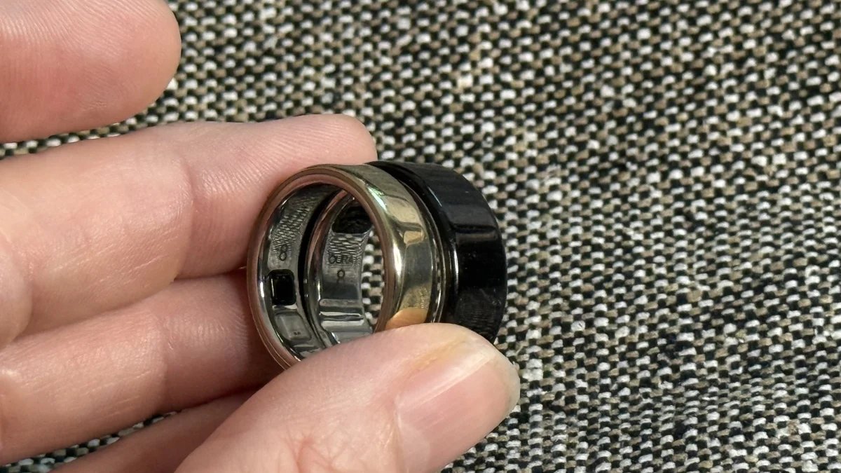 Here’s How Small the Oura Ring 5 Really Is Here’s How Small the Oura Ring 5 Really Is