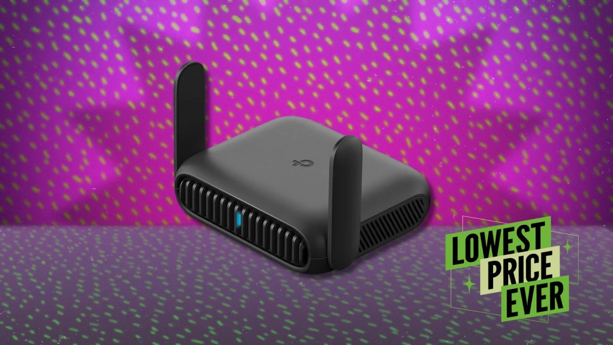 The TP-Link Roam 6 Travel Router Is at Its Lowest Price Ever Right Now