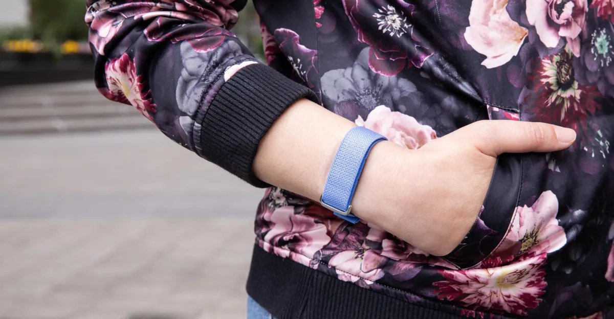 The Fitbit Air takes a smarter approach to the AI health dumpster fire The Fitbit Air takes a smarter approach to the AI health dumpster fire