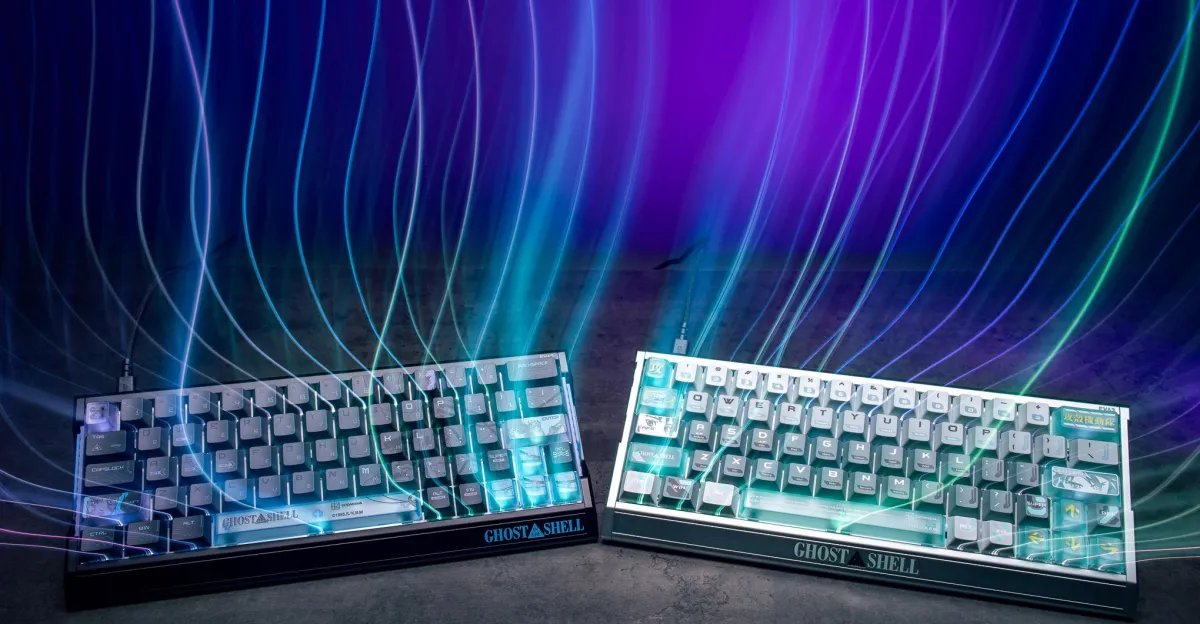 This Ghost in the Shell keyboard makes me want to activate the hundred spidery robot fingers inside my regular fingers This Ghost in the Shell keyboard makes me want to activate the hundred spidery robot fingers inside my regular fingers