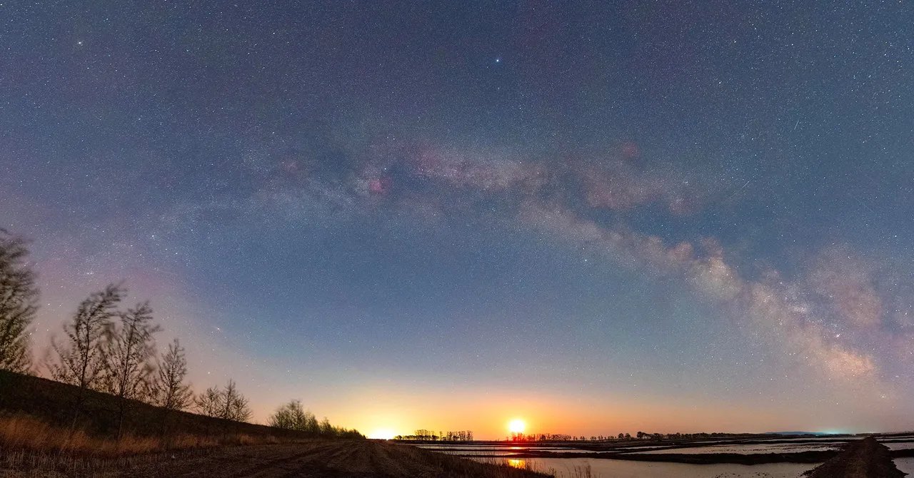 A Source of Mysterious Repeating Radio Signals From Space Has Been Identified A Source of Mysterious Repeating Radio Signals From Space Has Been Identified