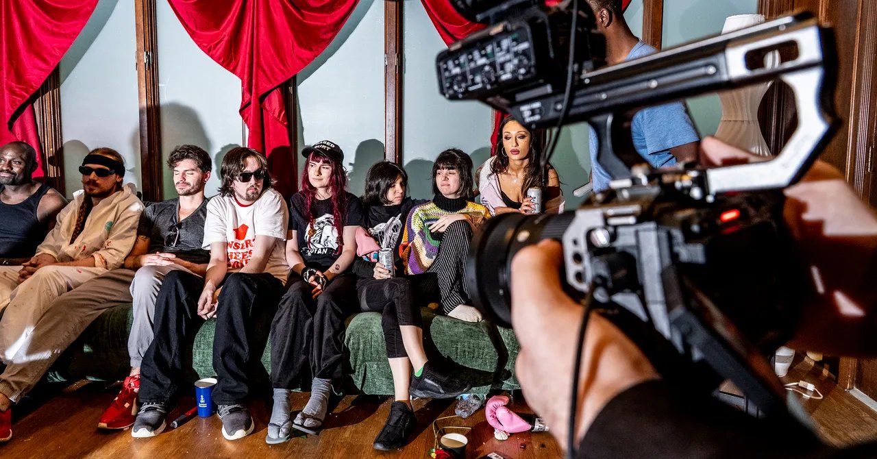 Interactive. Violent. Gross. Inside Fishtank, the Unhinged Future of Reality TV Interactive. Violent. Gross. Inside Fishtank, the Unhinged Future of Reality TV