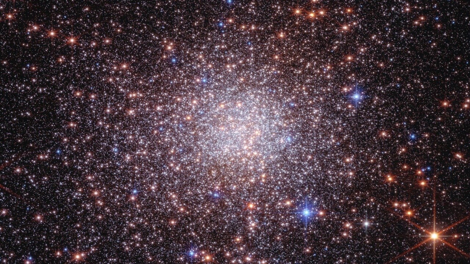 The Webb Telescope Has Captured Its First ‘Bulge Fossil Fragment’