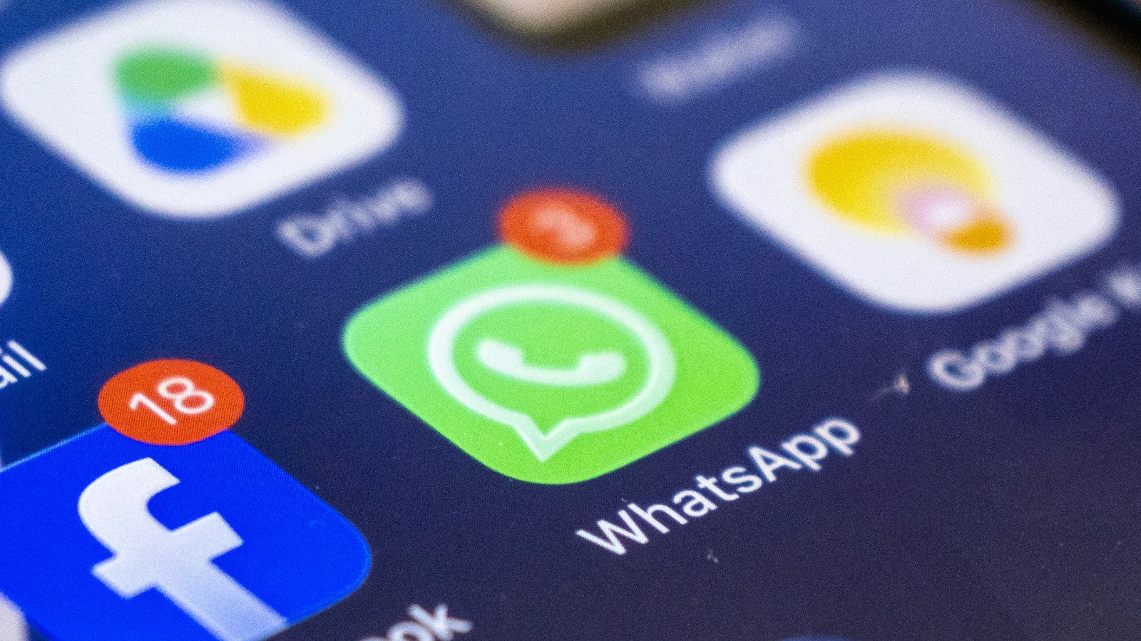 WhatsApp Is Testing Read-Once Disappearing Messages WhatsApp Is Testing Read-Once Disappearing Messages