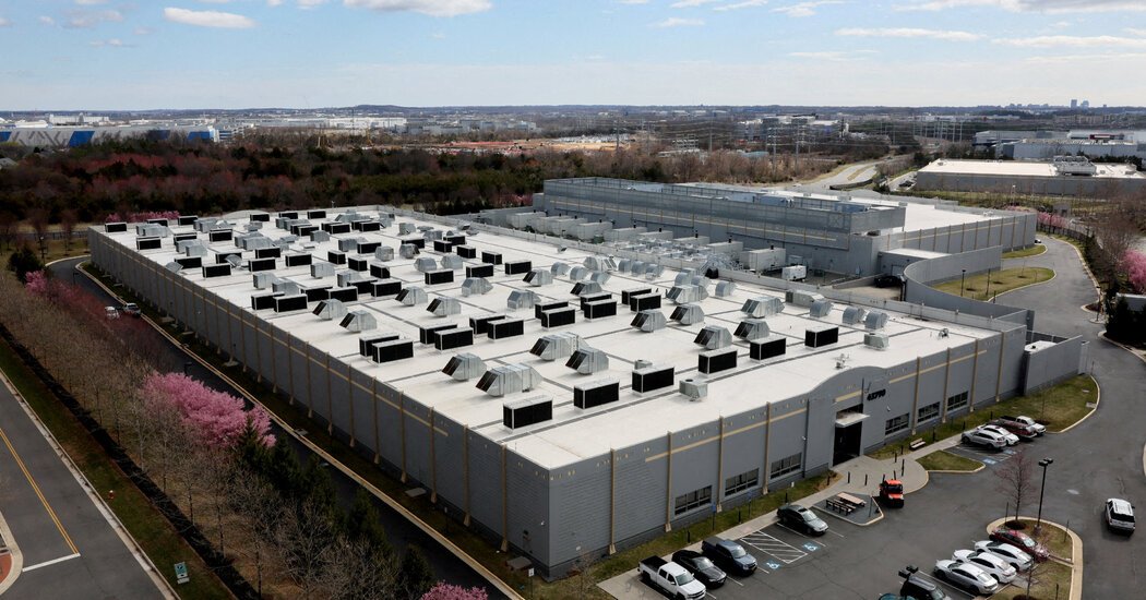As U.S. Faces Extreme Heat, Data Centers Are Ordered to Use Backup Power to Prevent Blackouts As U.S. Faces Extreme Heat, Data Centers Are Ordered to Use Backup Power to Prevent Blackouts